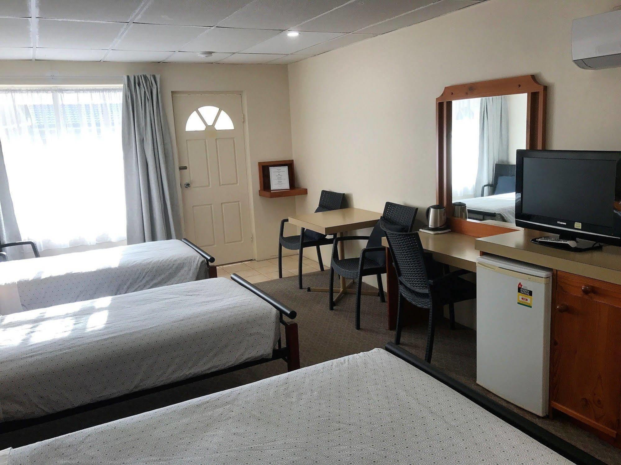Cooks Endeavour Motor Inn 트위드헤즈 외부 사진
