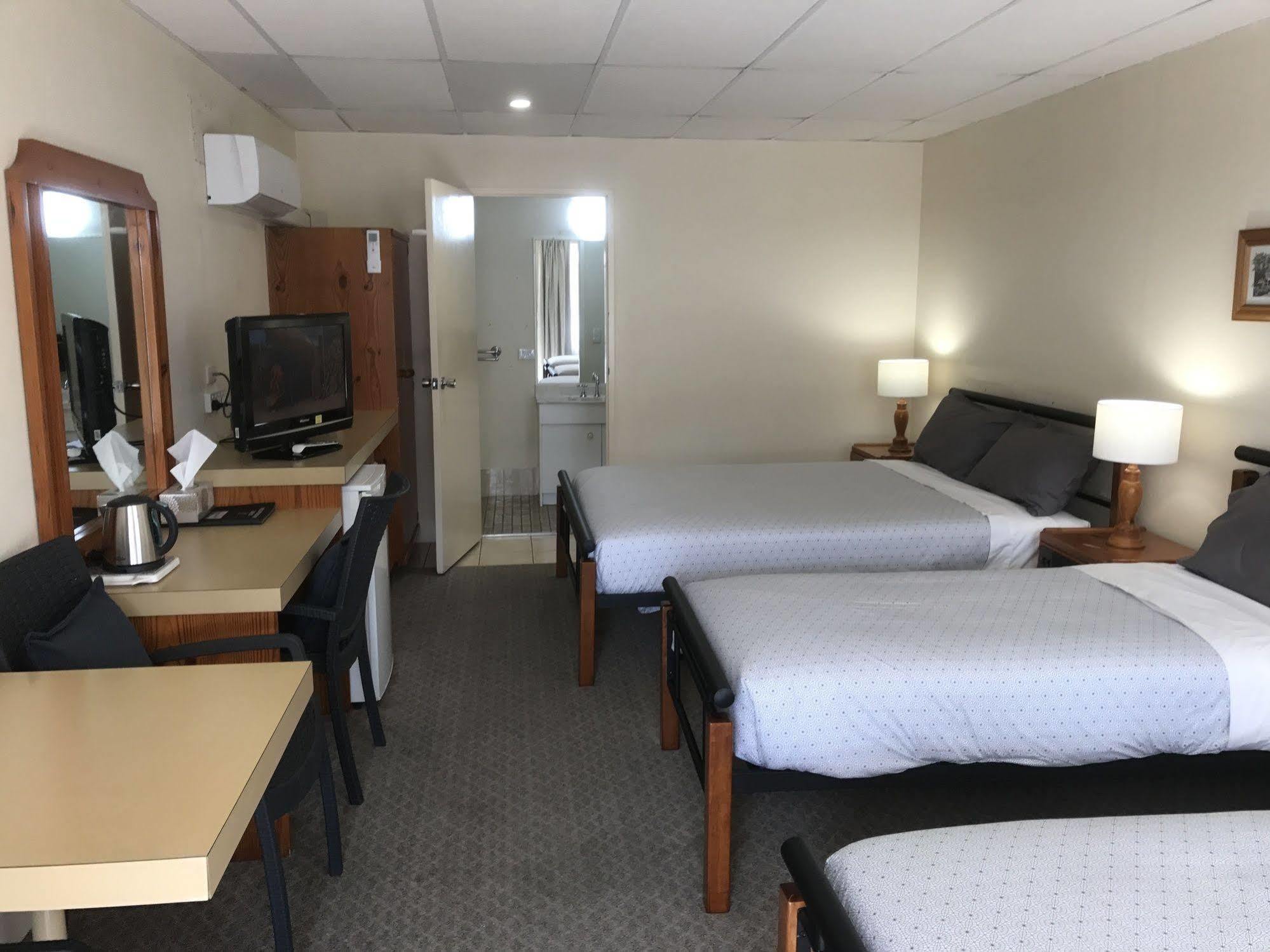 Cooks Endeavour Motor Inn 트위드헤즈 외부 사진